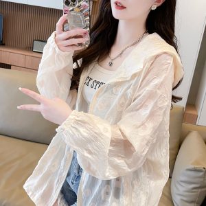 Large yard fat sun shirt hooded coat